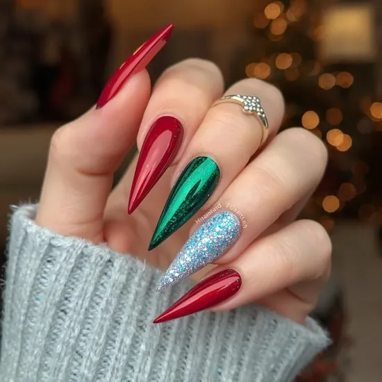 christmas stiletto nails IMG01