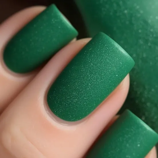 11 Simple Green Christmas Nails IMG07