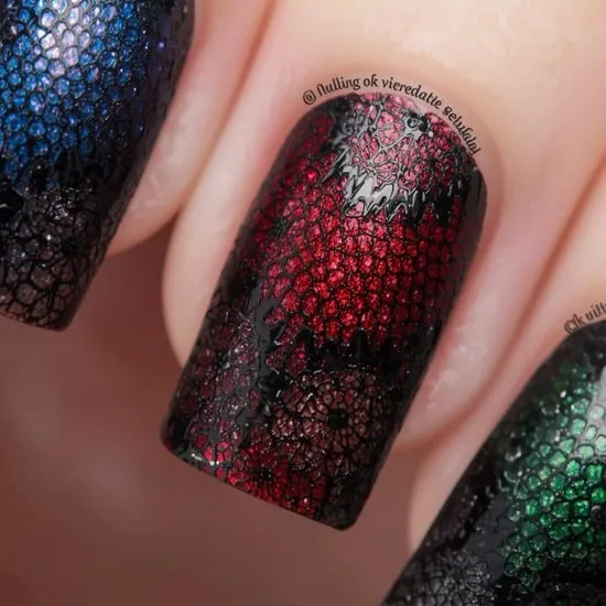 15+ Goth Christmas Nails IMG15