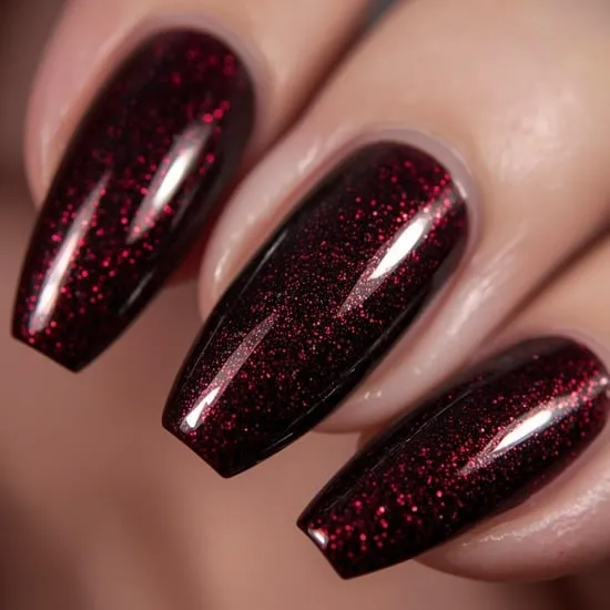 15+ Goth Christmas Nails IMG16